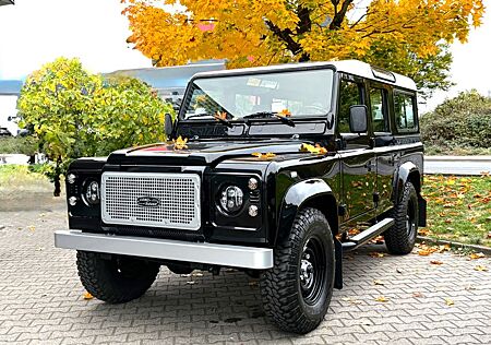 Land Rover Defender 110 Td5 Heritage Style, 9 Sitzer, Klima