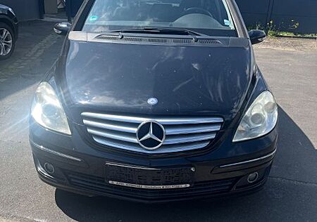Mercedes-Benz B 200 CDI -
