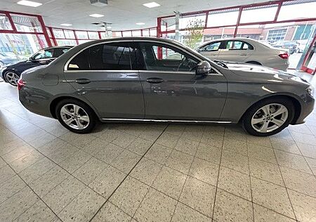 Mercedes-Benz E 220 E Limousine d