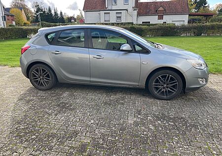 Opel Astra gebraucht kaufen Opel Astra 1.6 Design Edition Design Edition