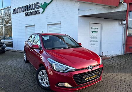 Hyundai i20 blue Trend/SHZ/LRHZ/TEMP/PDC/FREISPRECH