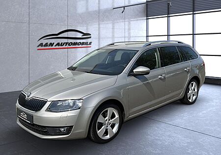 Skoda Octavia Combi Elegance 4x4+NAVI+BI-XENON+LEDER