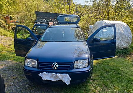 VW Bora Volkswagen 1.9TDI 85kW Comfortline Variant Comfortline