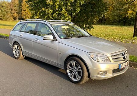 Mercedes-Benz C 180 CGI T BlueEFFICIENCY ELEGANCE Aut. ELE...