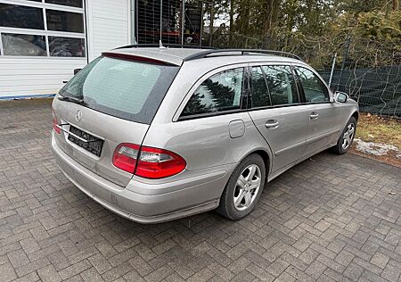 Mercedes-Benz E 220 CDI T ELEGANCE