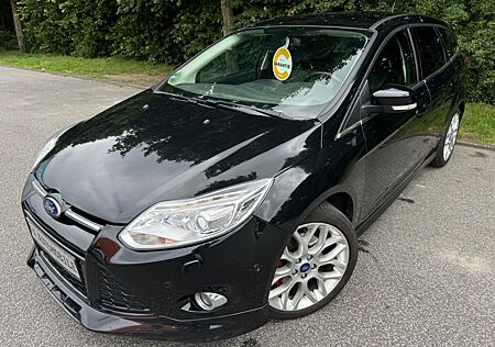 Ford Focus Turnier Titanium*VOLLLEDER*KAMERA*SCHECK.H