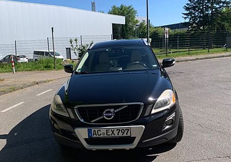 Volvo XC 60 XC60 2.4D AWD Momentum Geartronic Momentum