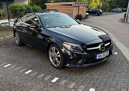 Mercedes-Benz C 400 4MATIC Autom. -