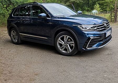 VW Tiguan Volkswagen 2.0 TDI SCR R-Line R-Line