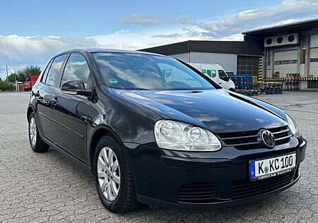 VW Golf Volkswagen 1.9 TDI 77kW - Klimatik - Schiebedach - PDC