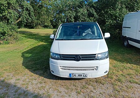 VW T5 Caravelle Volkswagen mit Schienensystem