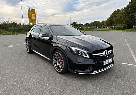 Mercedes-Benz GLA 45 AMG Mercedes-AMG GLA 45 4MATIC DCT Me...