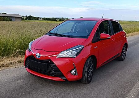 Toyota Yaris 1,5-l-VVT-i Hybrid CVT Y20 Club Y20 Club
