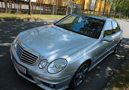 Mercedes-Benz E 63 AMG E -Klasse Lim.