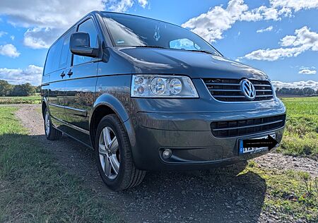 VW T5 Multivan Volkswagen 2.Hand, 154.000KM, United