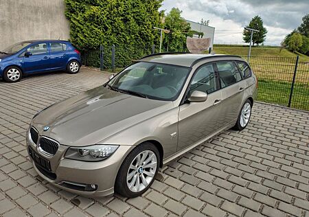 BMW 320d Touring xDrive Sportsitze Leder Xenon Navi