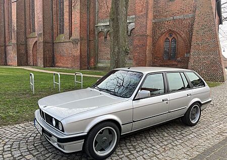 BMW 318i Touring
