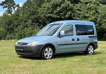Opel Combo 1.4 Behördenfahrzeug