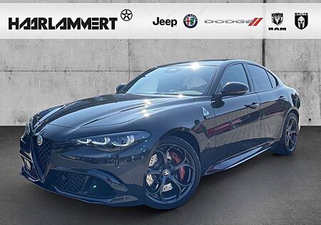 Alfa Romeo Giulia Quadrifoglio 2.9 V6 AKRAPOVIC+LEDER+PDC+K