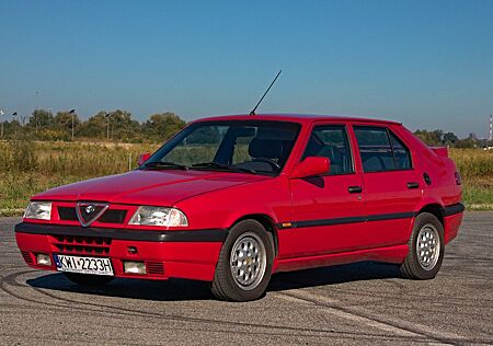Alfa Romeo 33 Quadrifoglio Verde 4x4