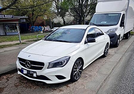 Mercedes-Benz CLA 200 -