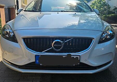Volvo V40 T2 -