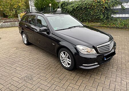 Mercedes-Benz C 180 T BlueEFFICIENCY -