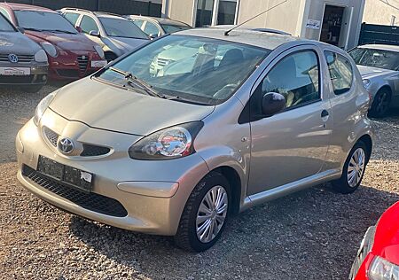 Toyota Aygo (X) Aygo AYGO Basis