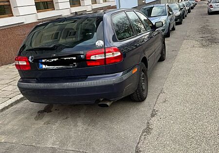 Volvo V40 2.0T -