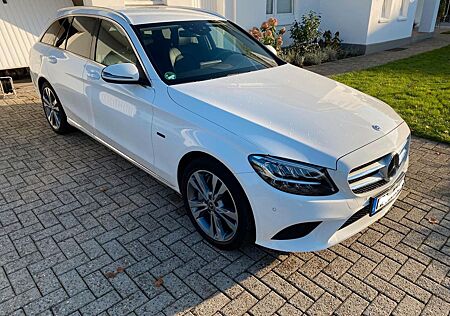 Mercedes-Benz C 300 e T Autom. -
