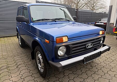 Lada Niva Taiga 4x4 aus Erstbesitz /AHK/NUR 4.500 KM