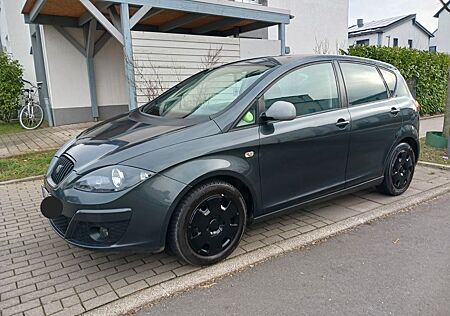 Seat Altea 2.0 TDI PD Style DSG Style Tempomat