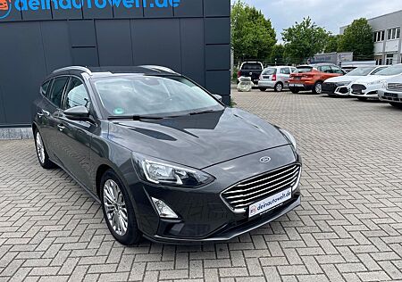 Ford Focus Turnier Titanium*Kamera *Navi