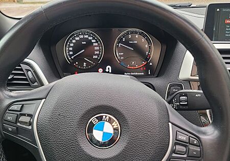 BMW 220i Steptronic Cabrio *Bj. 2020 *Gr. Navi* PDC