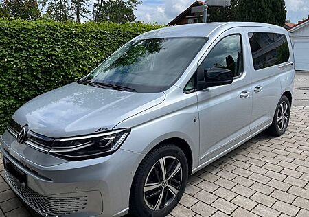 VW Caddy Volkswagen 2,0TDI DSG Style ACC AHK LED StHz Kamera