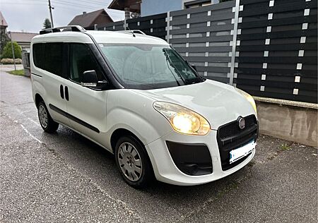 Fiat Doblo 1.6 16V Multijet 7Sitzer Maxi
