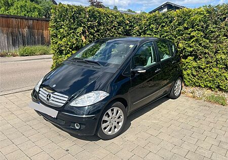 Mercedes-Benz A 200 ELEGANCE Elegance