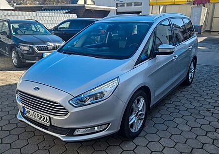 Ford Galaxy 2,0 EcoBlue 140kW Titanium Vollausstattun