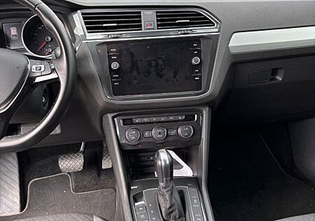 VW Tiguan Volkswagen 2.0 TDI SCR DSG 4MOTION Comfortline