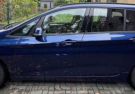 BMW 216i 216 Gran Tourer von Privat. Top Zustand