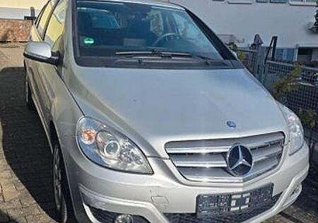 Mercedes-Benz B 170 Autotronic -TÜV 11/26