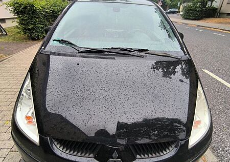 Mitsubishi Colt Motion 1.5 Diesel Auto Tüv 10.2026 Eur4 8r