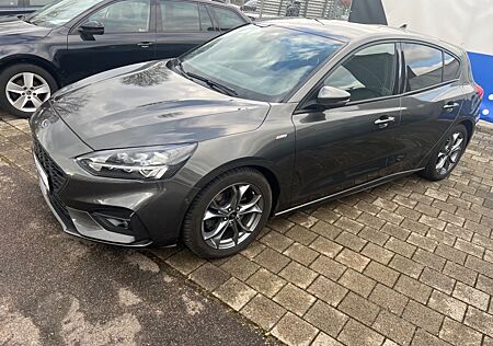 Ford Focus Lim.ST-Line UNFALLFREI-TÜV-INSPEKTI-GARANT