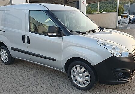 Opel Combo D LKW Kasten L1H1 2,4t/ Benzin+Gaß /Klima/