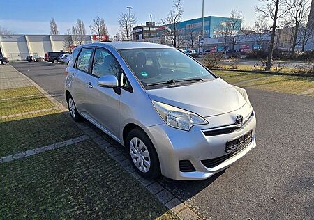 Toyota Verso-S 1,33-l-Dual-VVT Klima Neue-TÜV Euro 5