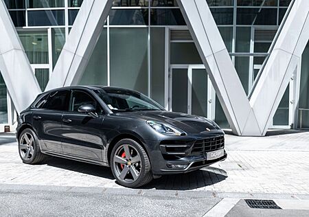 Porsche Macan Turbo mit Performance Paket