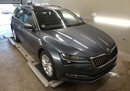 Skoda Superb COMBI 1.5TSI DSG STYLE=LED=ACC=VIRTUAL=1A