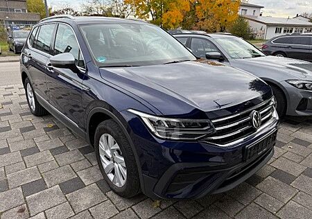 VW Tiguan Allspace Volkswagen 2.0 TSI DSG 4MOT Life Leder Navi