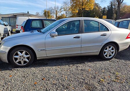 Mercedes-Benz C 200 Lim. Kompressor AUTOMATIK 1. Hand