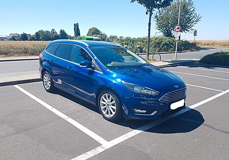 Ford Focus Turnier Titanium AUTOMATIK SHZ KAM KEYLESS